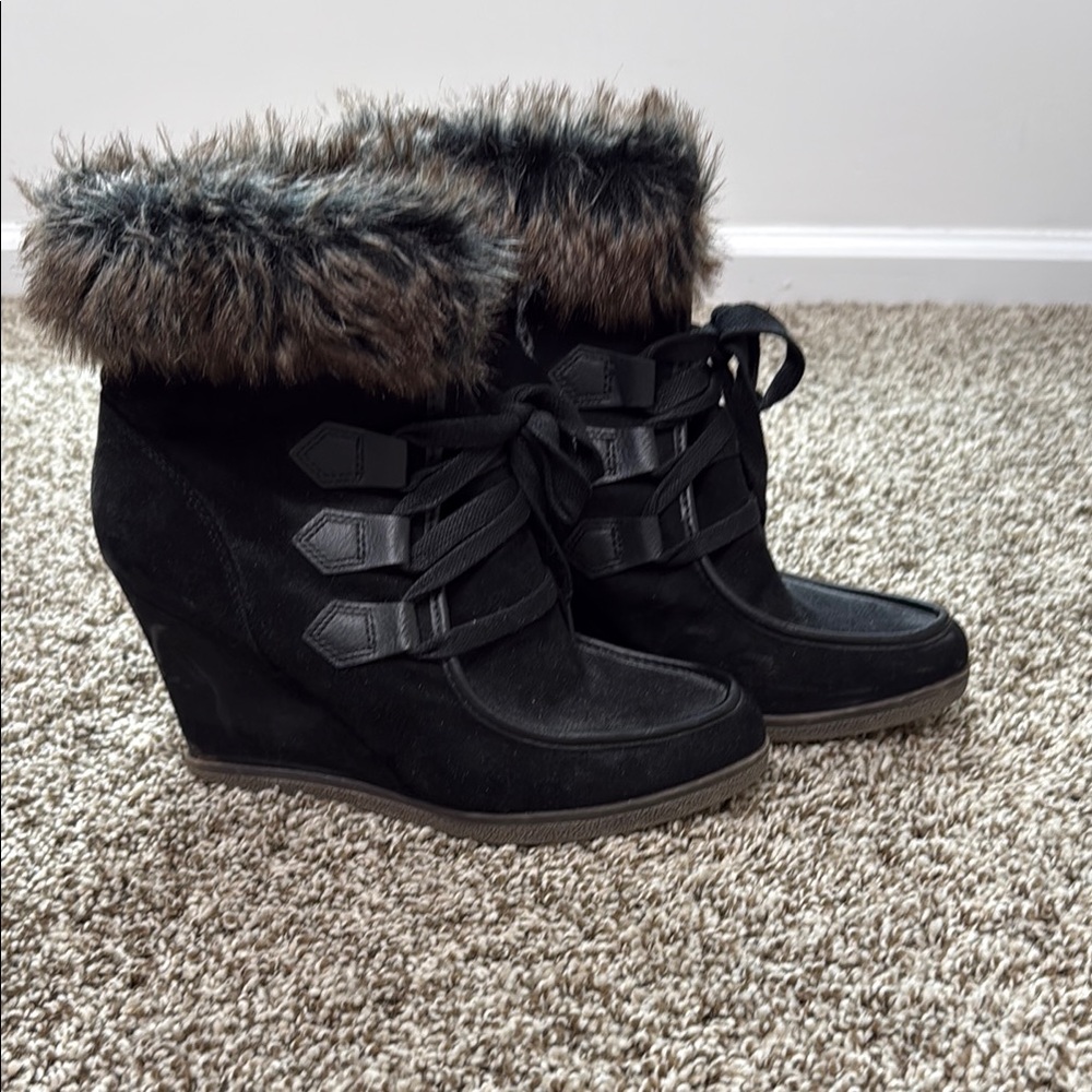Merona Black Wedge Boots with Suede and Faux Fur